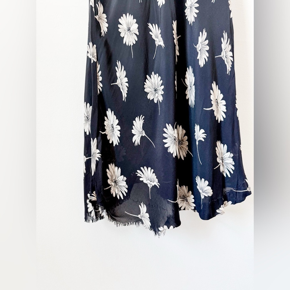 Vintage Floral Black and White Dress - Picture 4 of 5